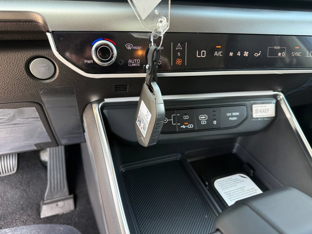 New 2027 Kia Carnival EX w/ Dark Edition Package FWD image 28
