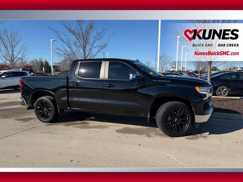 Used 2022 Chevrolet Silverado 1500 LT w/ Convenience Package II image 5