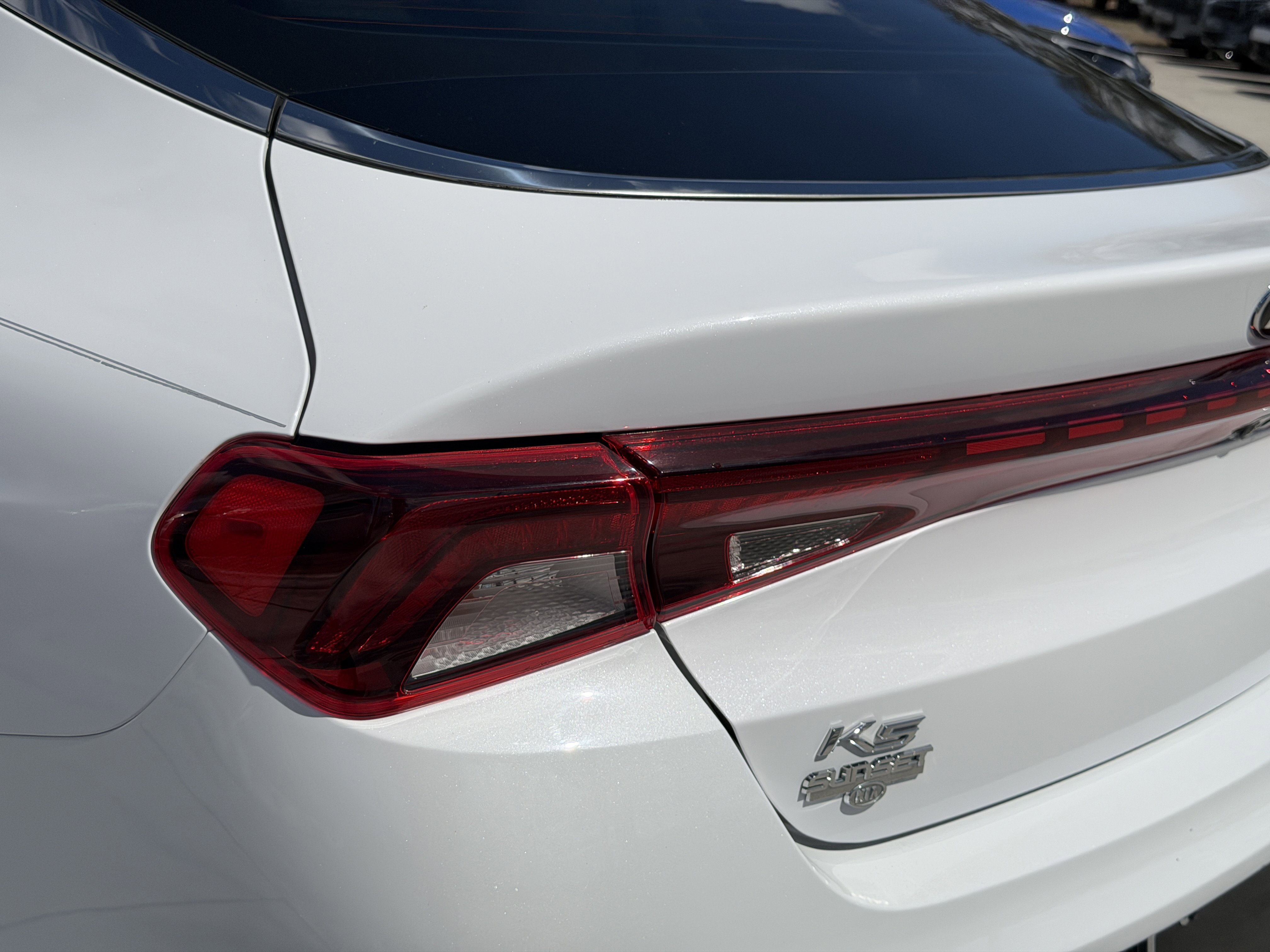 Used 2021 Kia K5 EX image 10