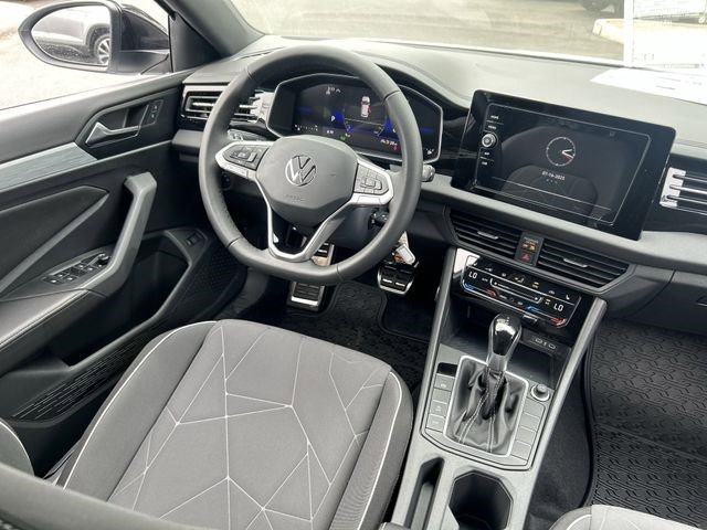 Used 2025 Volkswagen Jetta Sport image 10