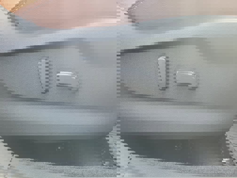 Used 2020 Subaru Forester Touring image 32