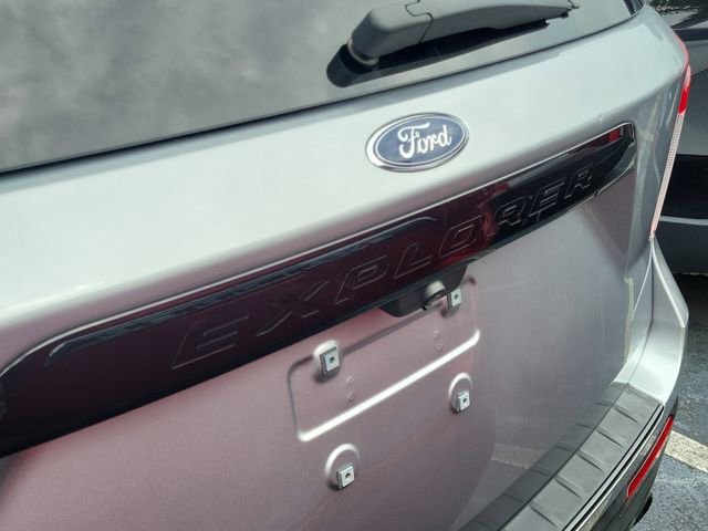 Certified 2022 Ford Explorer ST-Line w/ Class IV Trailer Tow Package RWD image 5