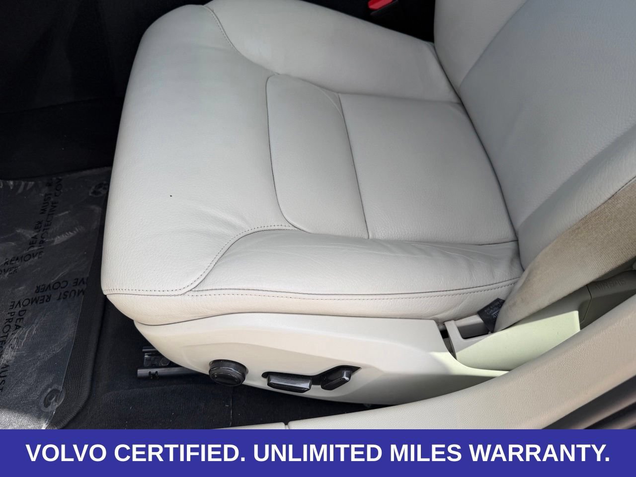 Certified 2024 Volvo S60 B5 Plus FWD image 31