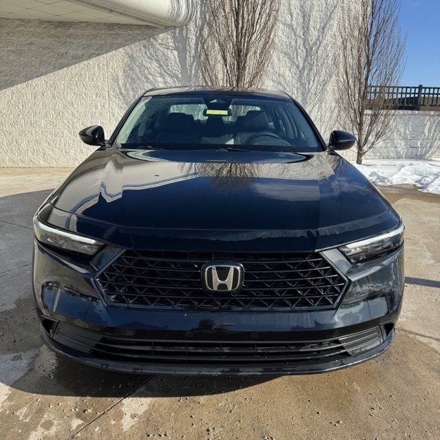 Used 2023 Honda Accord EX image 8