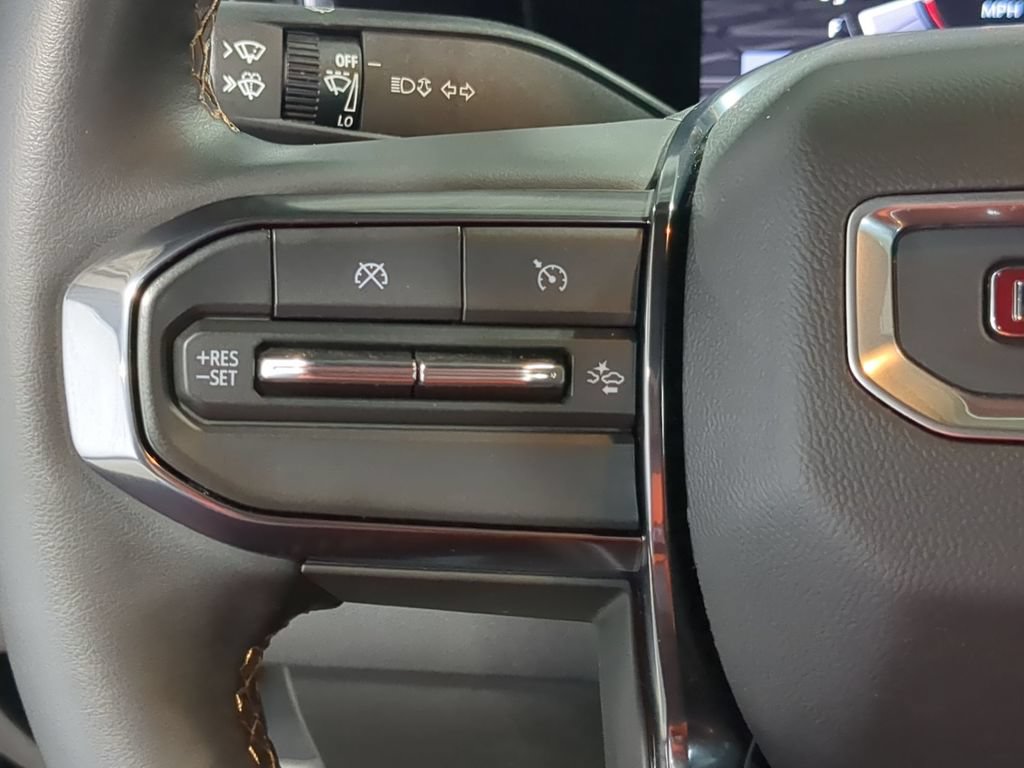 Used 2023 GMC Canyon AT4 w/ AT4 Premium Package AWD/4WD image 29