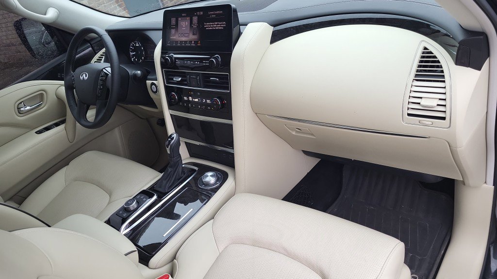 Used 2024 INFINITI QX80 Luxe w/ Cargo Package image 20