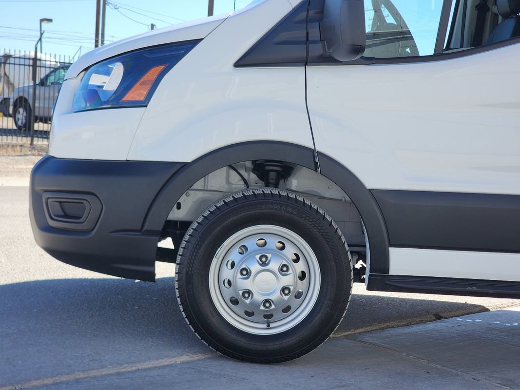Used 2025 Ford Transit 350 XL image 32