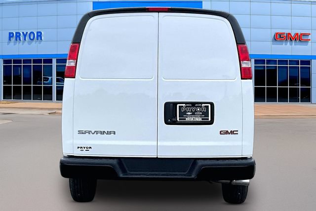 New 2026 GMC Savana 2500 w/ Driver Convenience Package RWD image 4