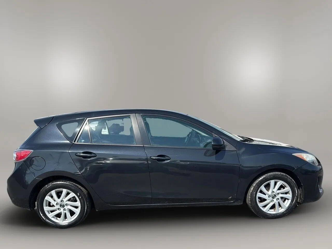 Used 2013 MAZDA MAZDA3 i Touring FWD image 8