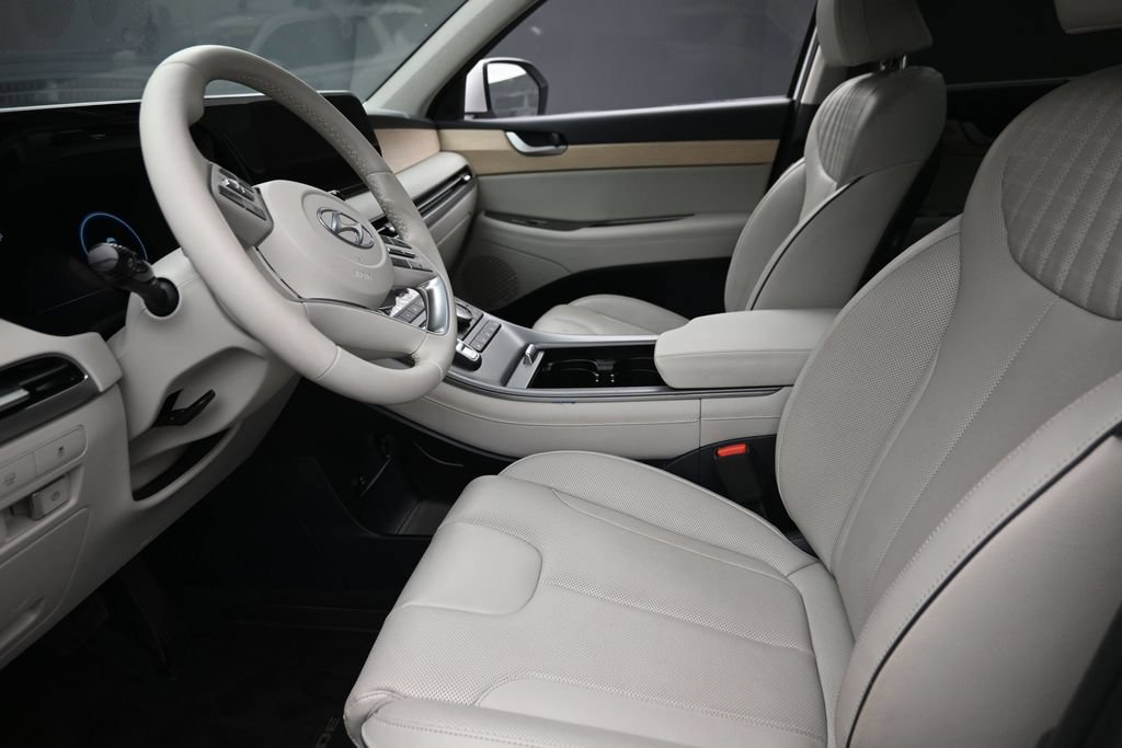 Used 2024 Hyundai Palisade Limited AWD/4WD image 20