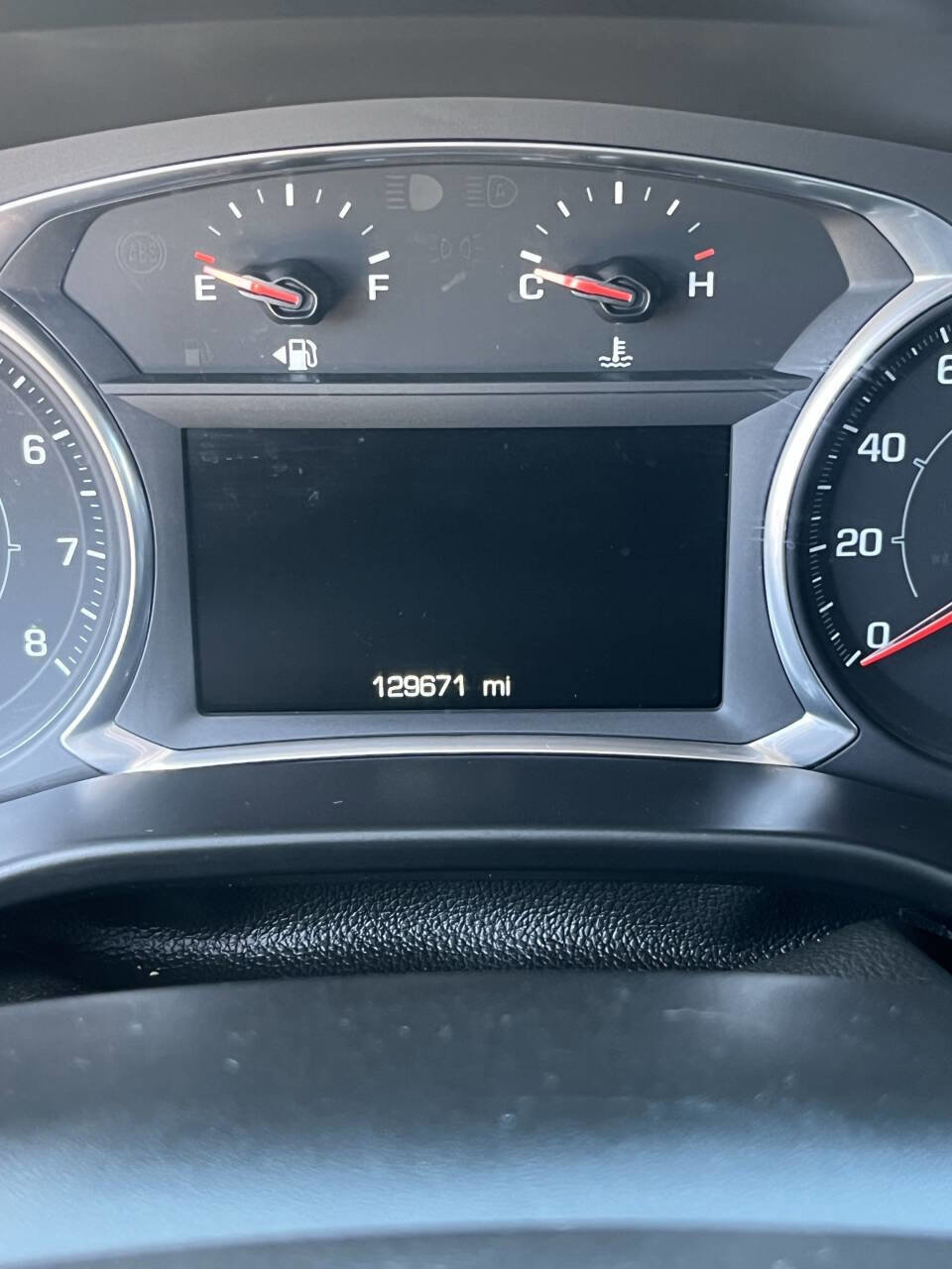 Used 2018 GMC Acadia SLT image 30