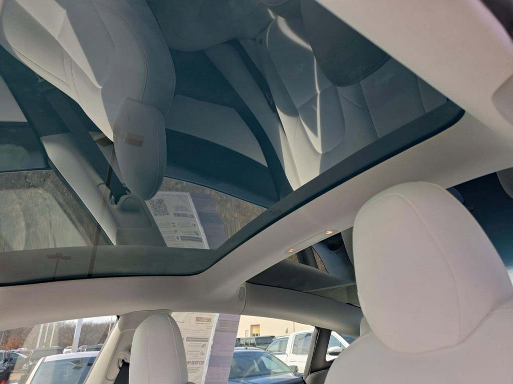 Used 2020 Tesla Model 3 Long Range image 5