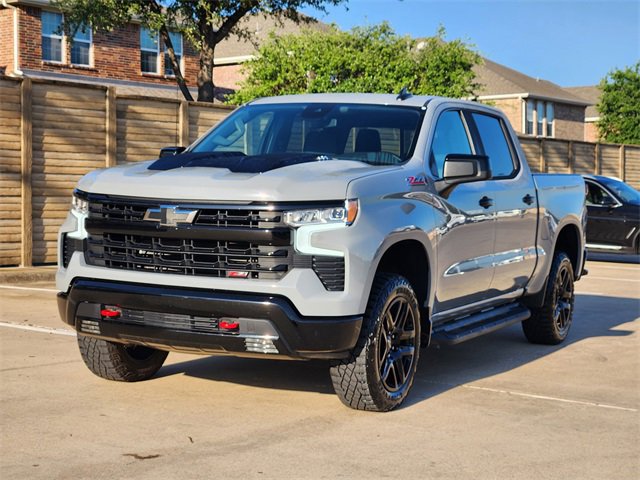 Used 2024 Chevrolet Silverado 1500 LT Trail Boss w/ Convenience Package II AWD/4WD image 11