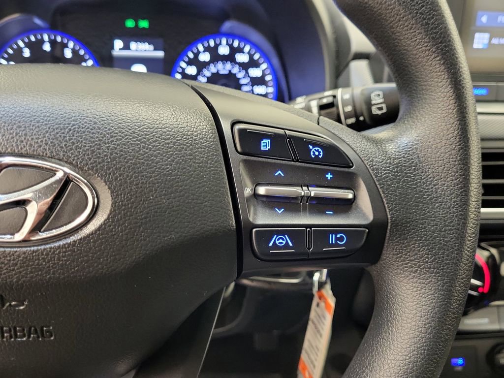 Used 2022 Hyundai Kona SE w/ Cargo Package image 23