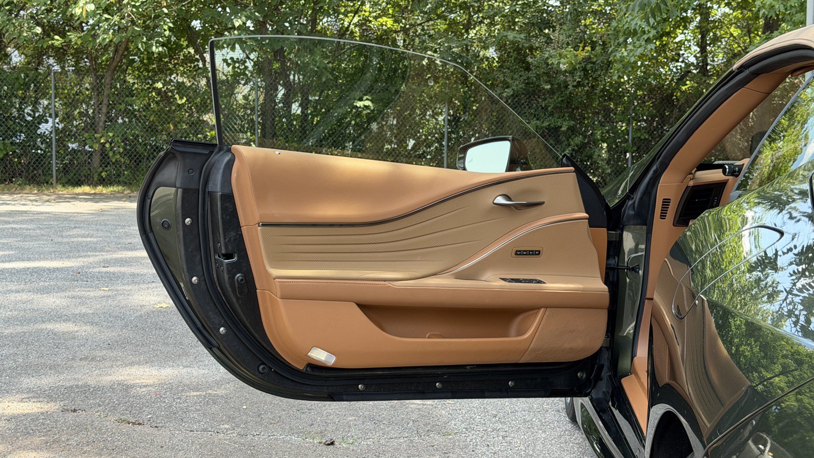 Used 2021 Lexus LC 500 Convertible w/ Touring Package RWD image 12