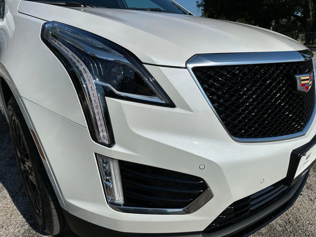 New 2025 Cadillac XT5 Sportv image 7