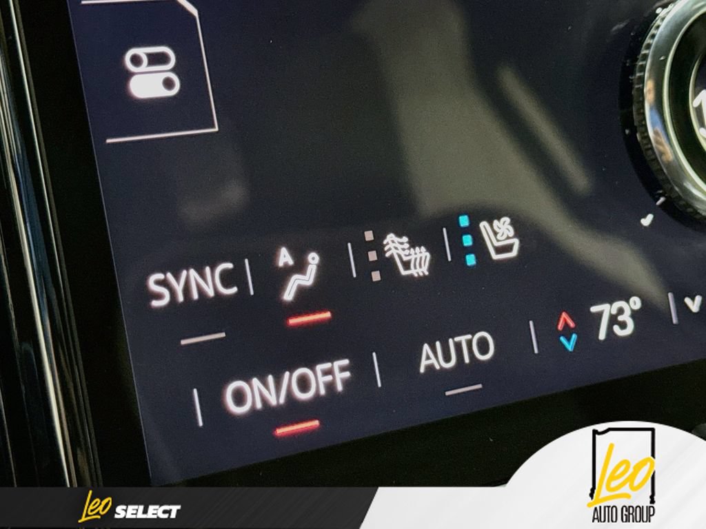Used 2025 GMC Yukon Denali Ultimate AWD/4WD image 24
