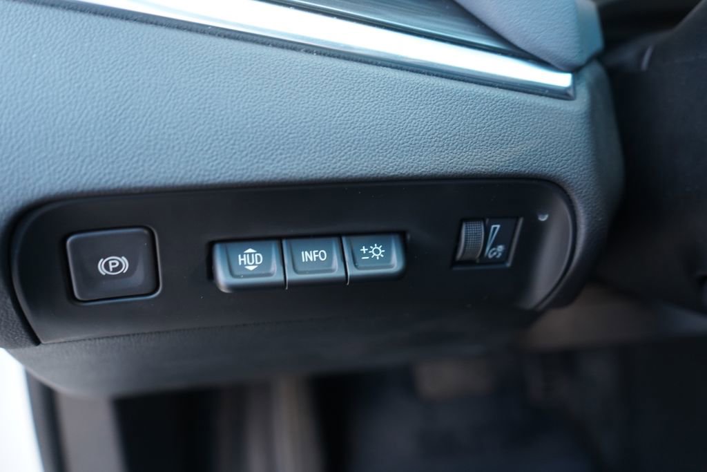 Used 2024 Buick Enclave Premium FWD image 32