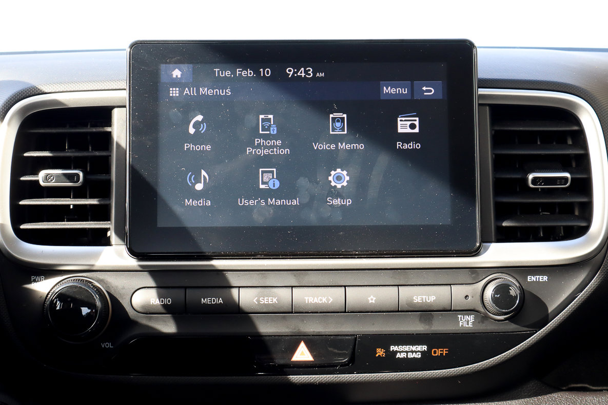 Used 2025 Hyundai Venue SEL image 22