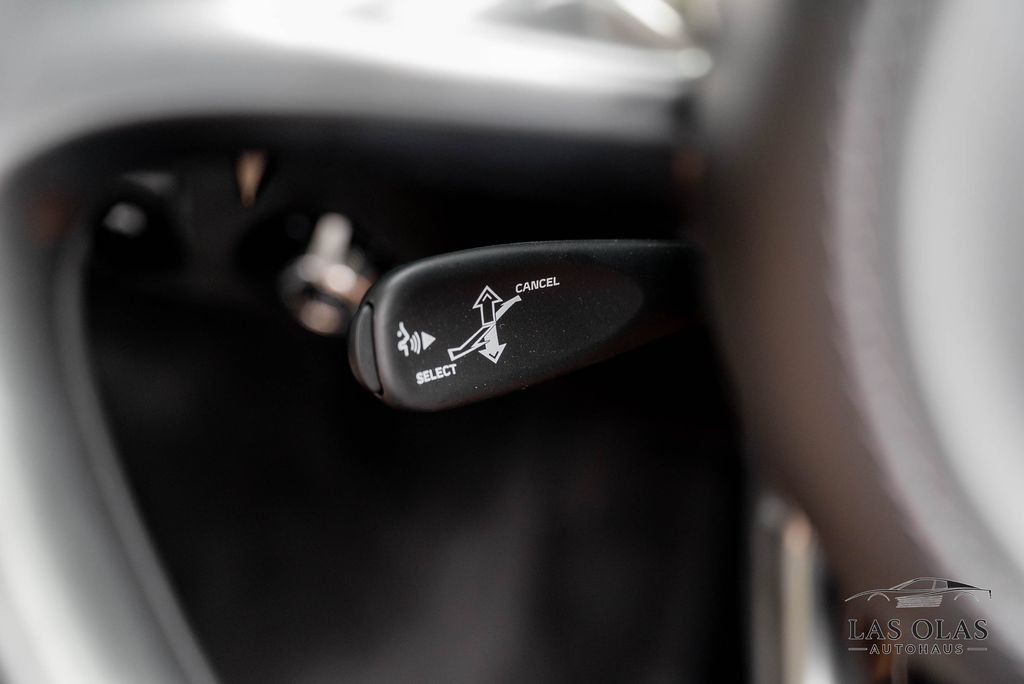 Used 2026 McLaren 750S Spider RWD image 58