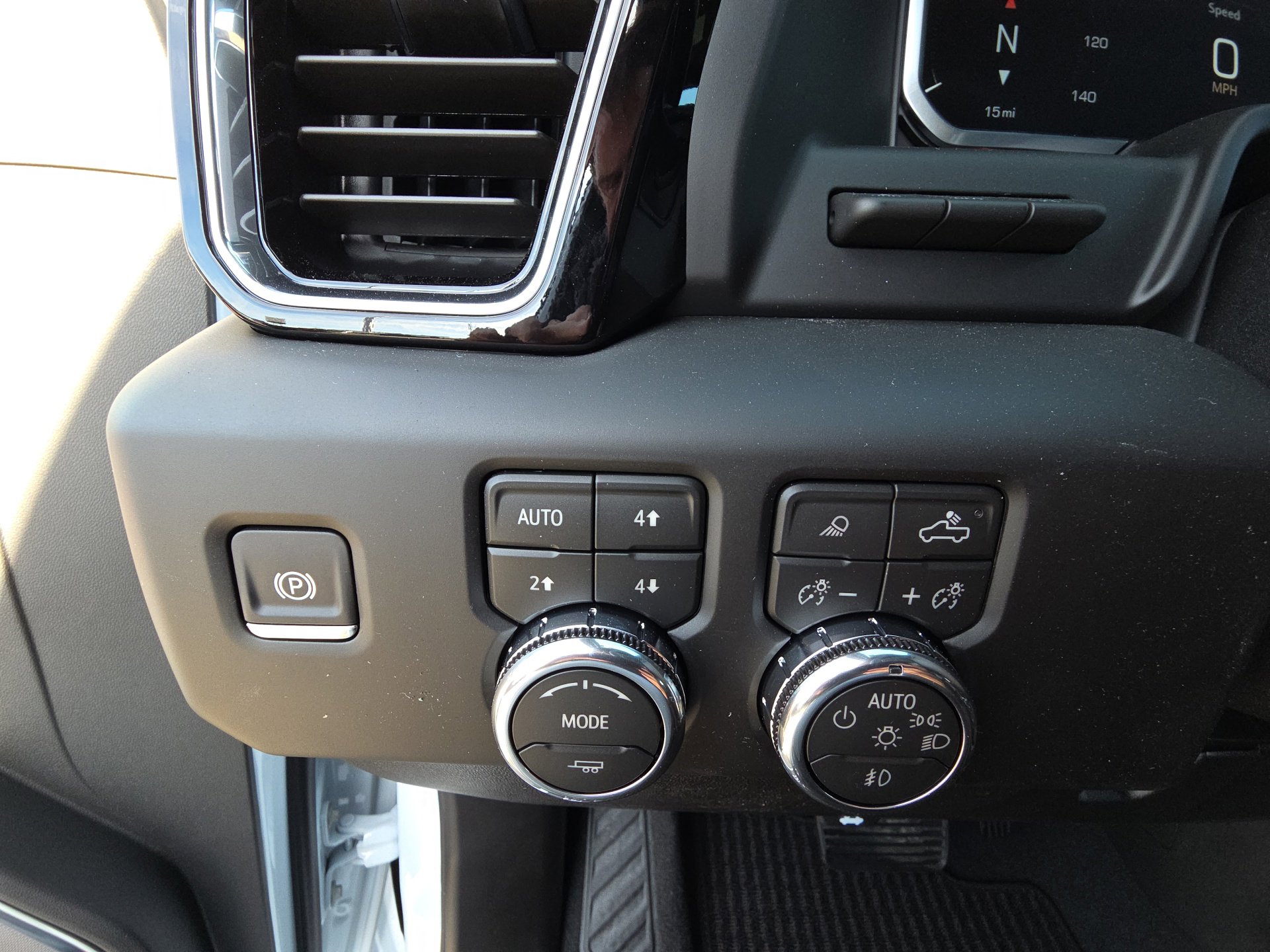 New 2026 GMC Sierra 3500 Denali Ultimate image 22