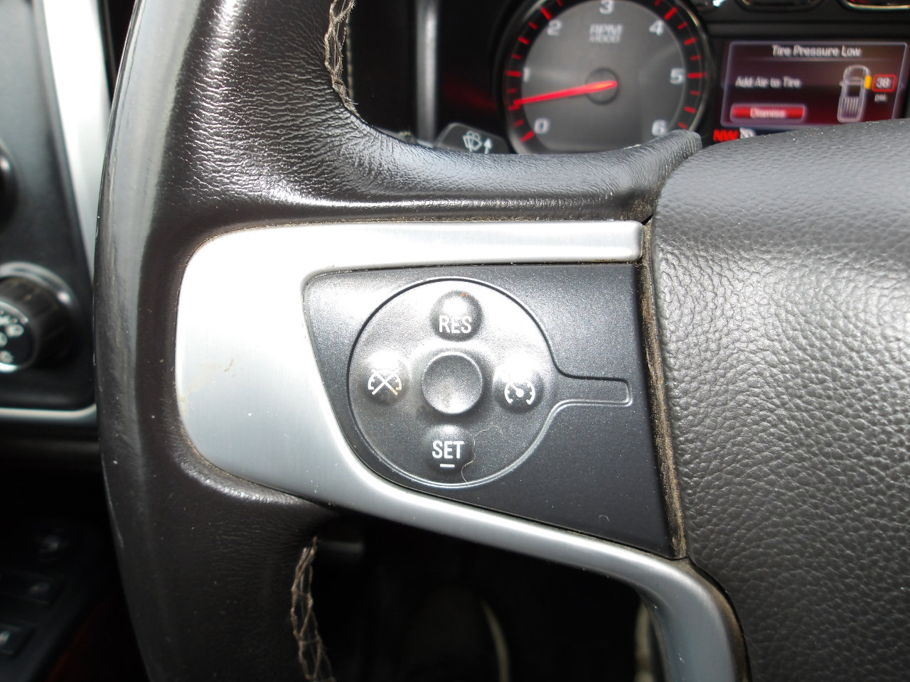 Used 2015 GMC Sierra 2500 SLE image 15