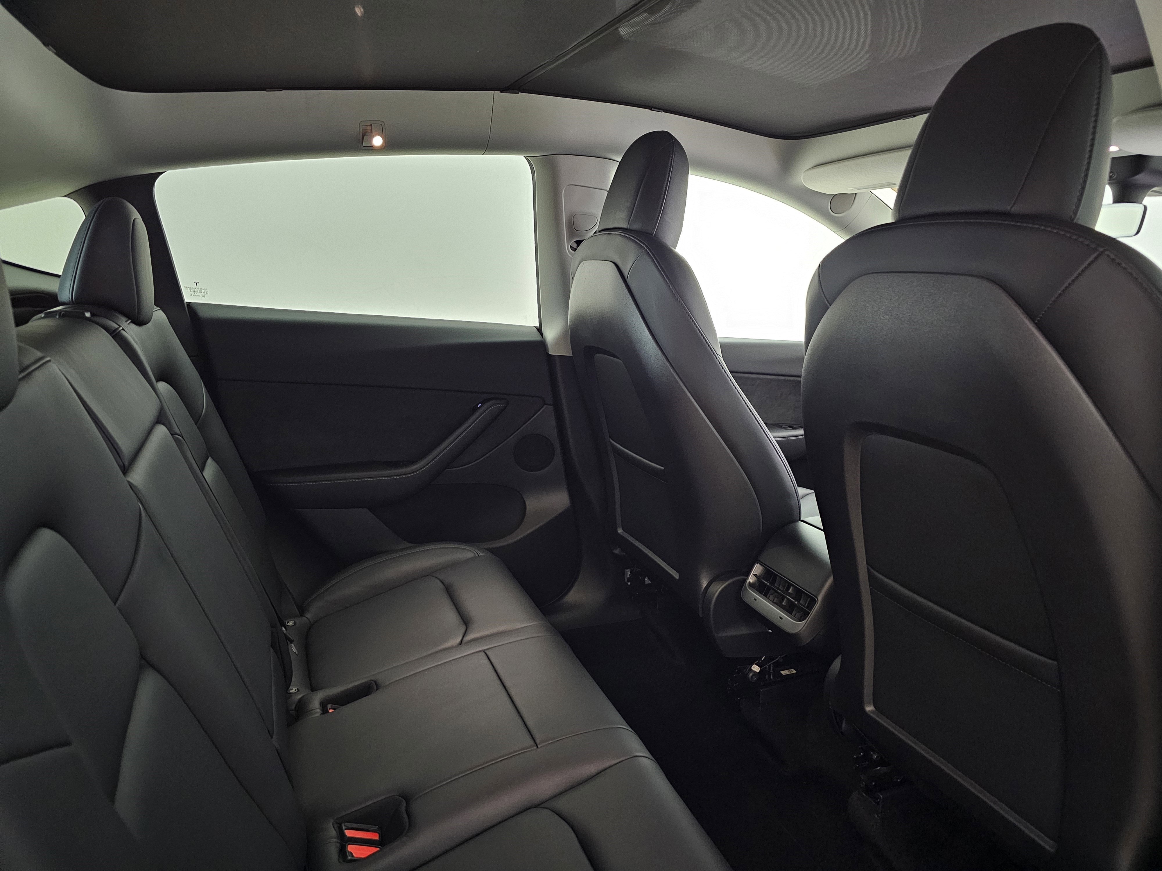 Used 2022 Tesla Model Y Performance image 24