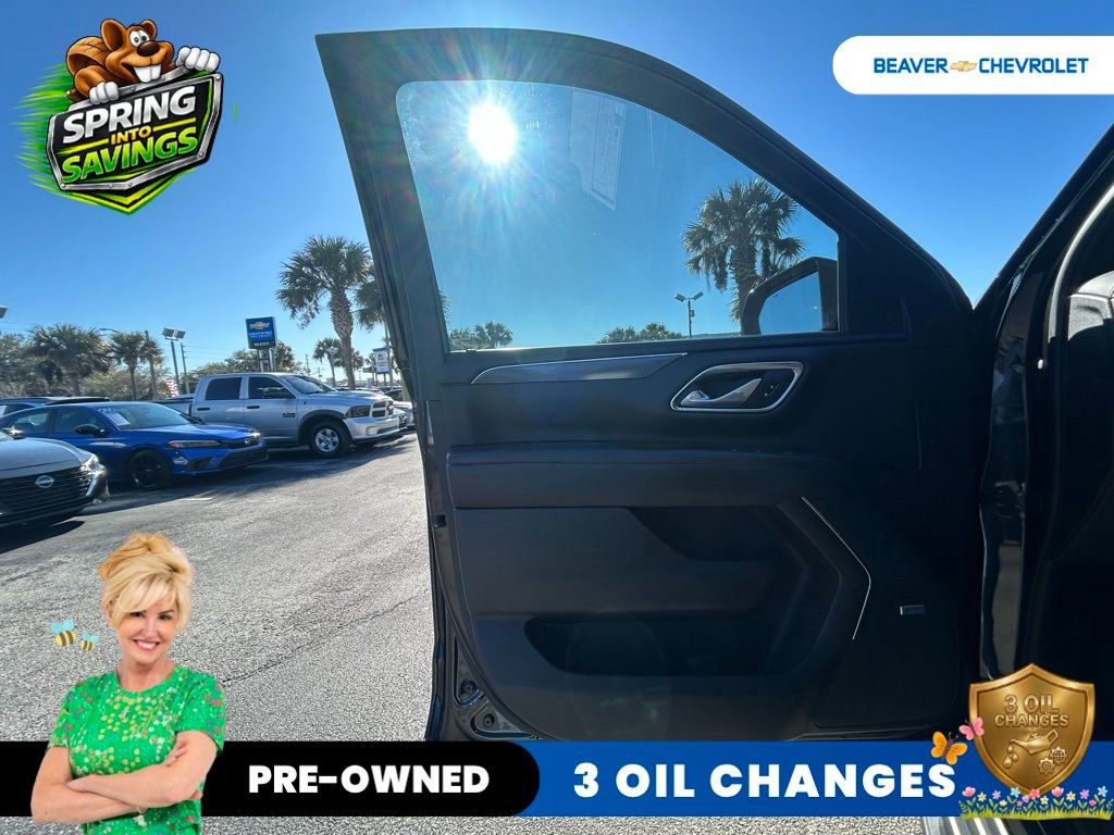 Used 2022 Chevrolet Suburban RST w/ Luxury Package image 29