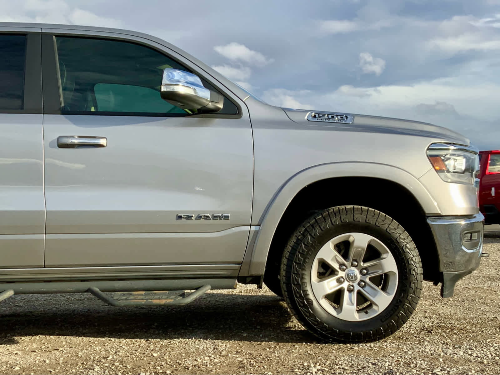 Used 2020 RAM 1500 Laramie w/ Off Road Group image 13