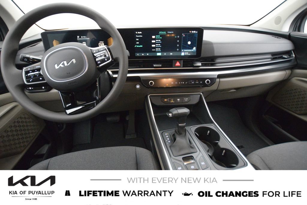 New 2026 Kia Carnival LX FWD image 17