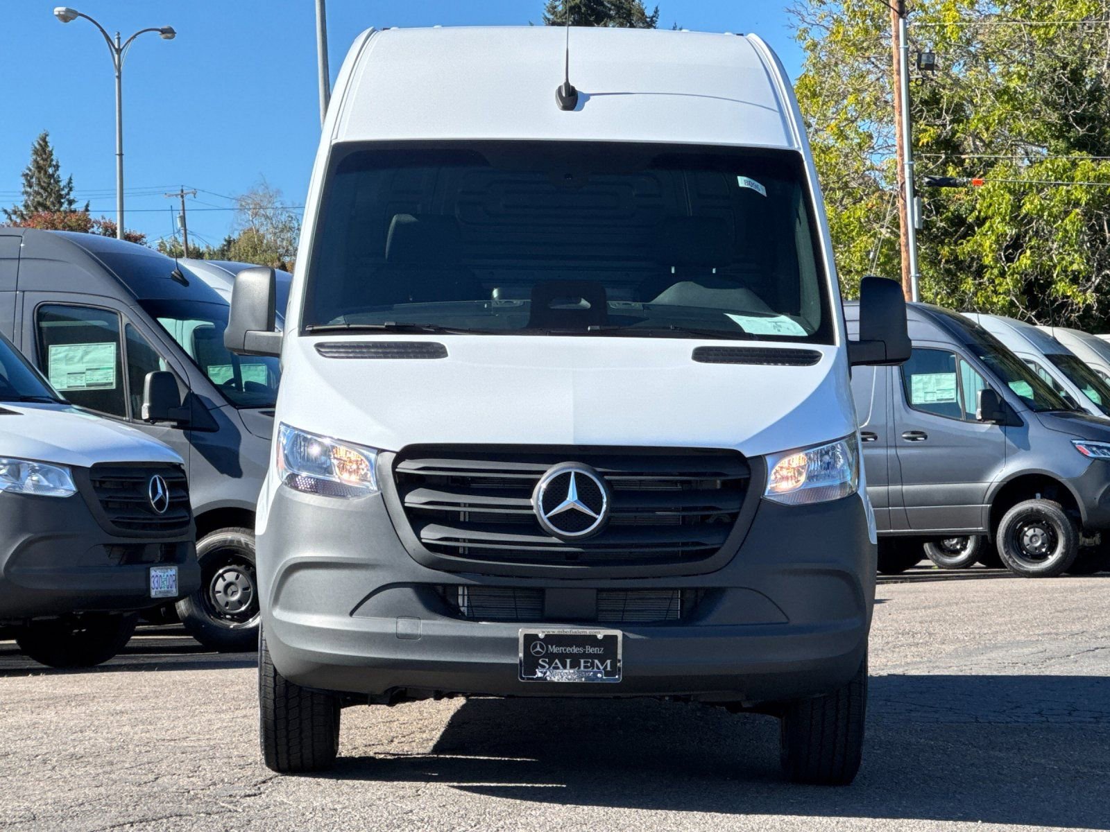 New 2025 Mercedes-Benz Sprinter 2500 image 9
