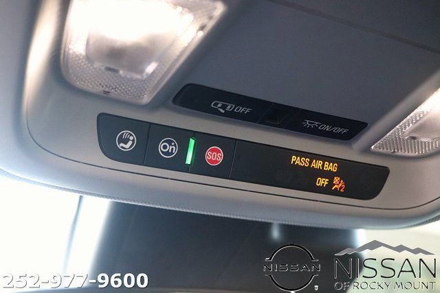 Used 2024 Chevrolet Malibu LT image 28