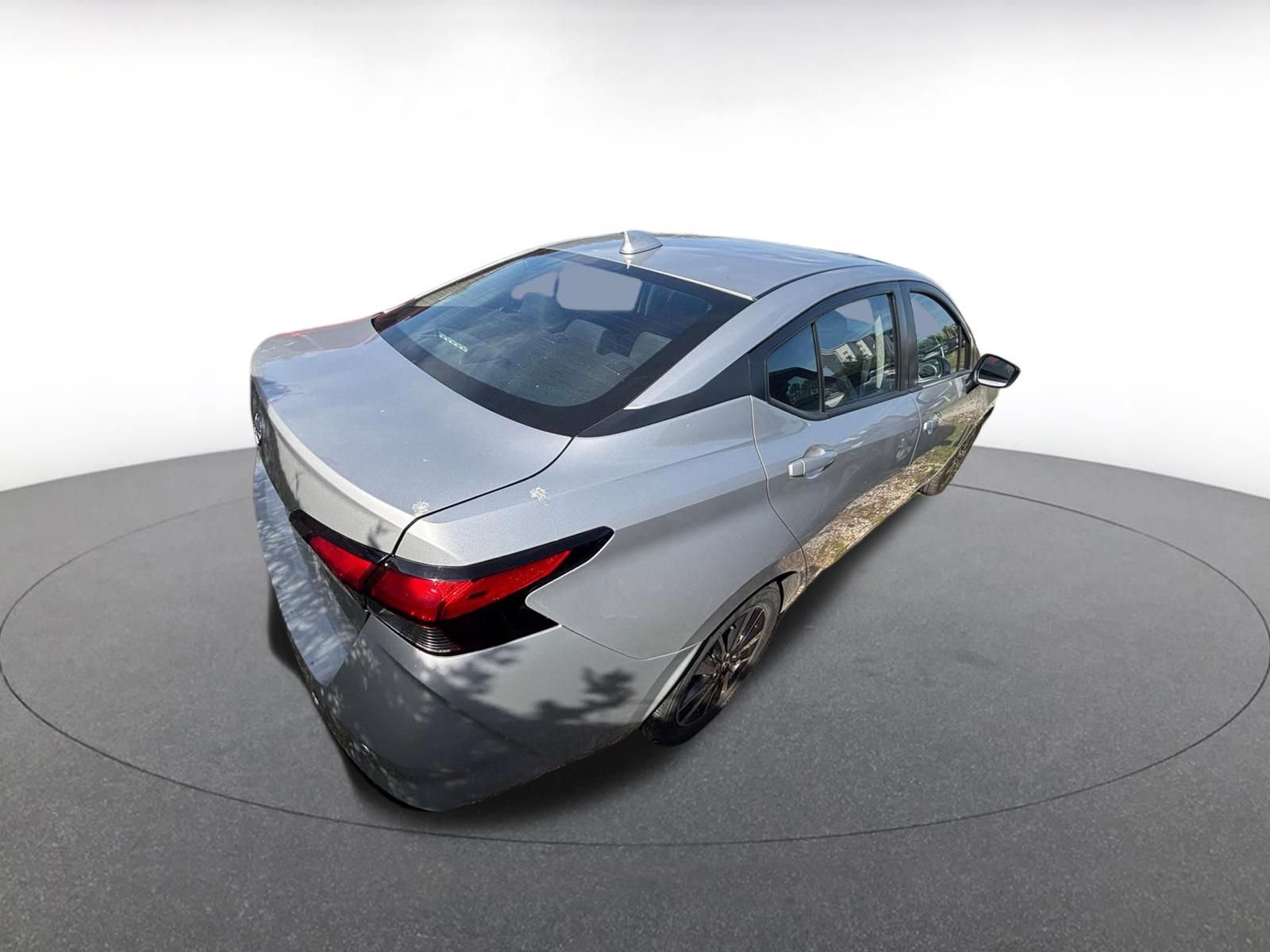 Used 2025 Nissan Versa SV image 6