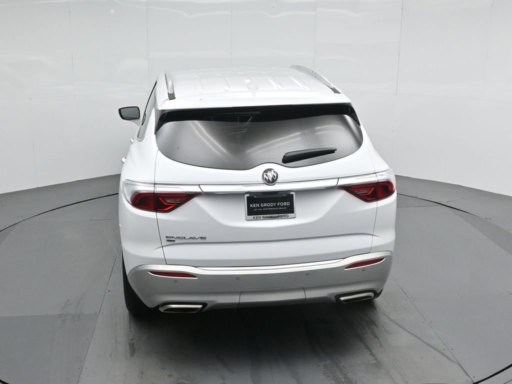Used 2024 Buick Enclave Premium image 45