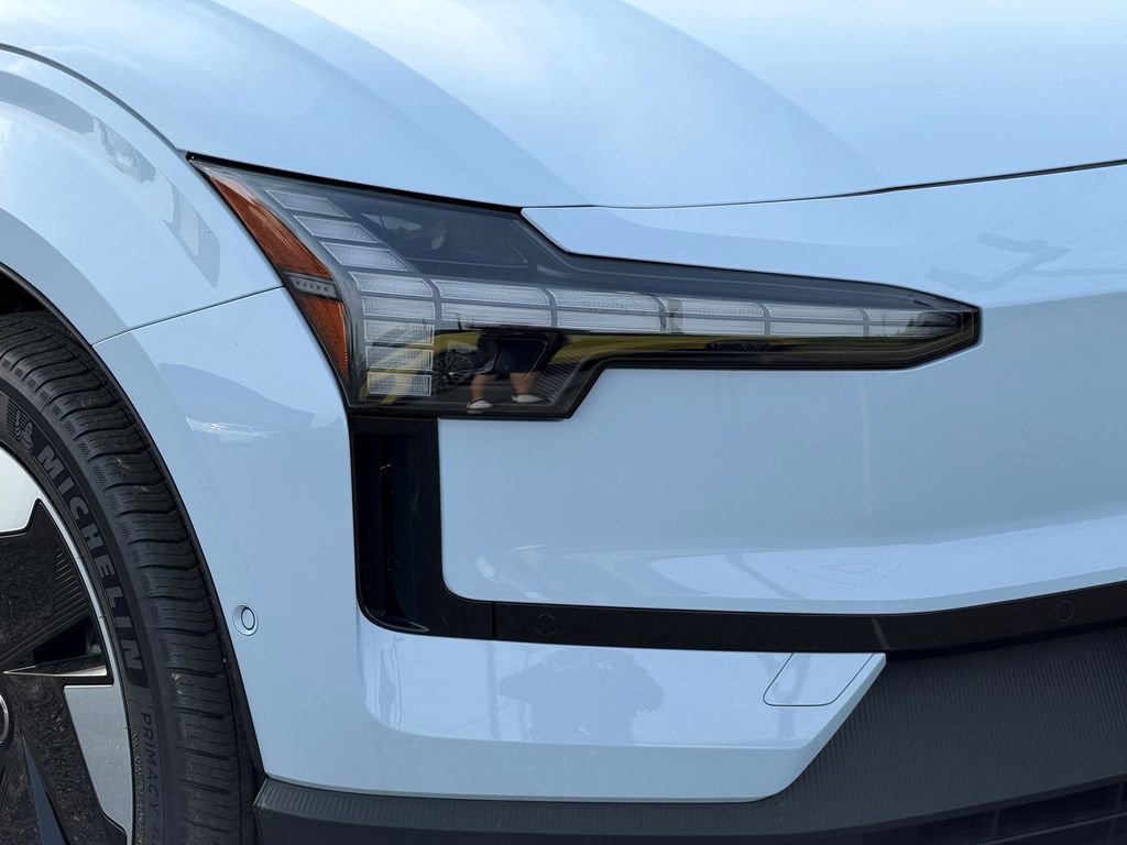 New 2026 Volvo EX30 Ultra image 3