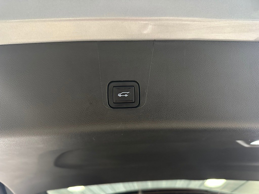 Certified 2023 Chevrolet Traverse LT image 25