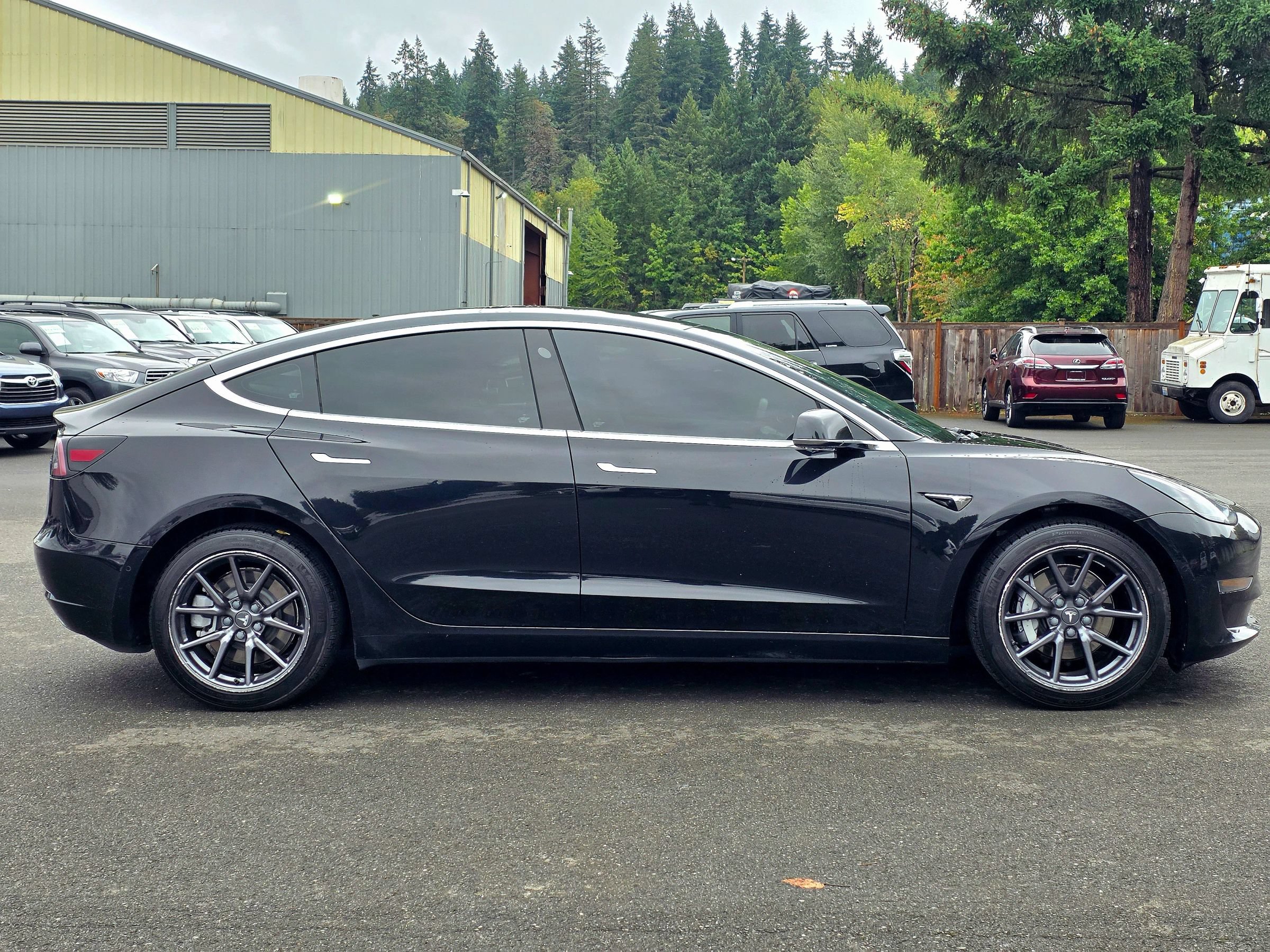 Used 2018 Tesla Model 3 Long Range AWD/4WD image 18