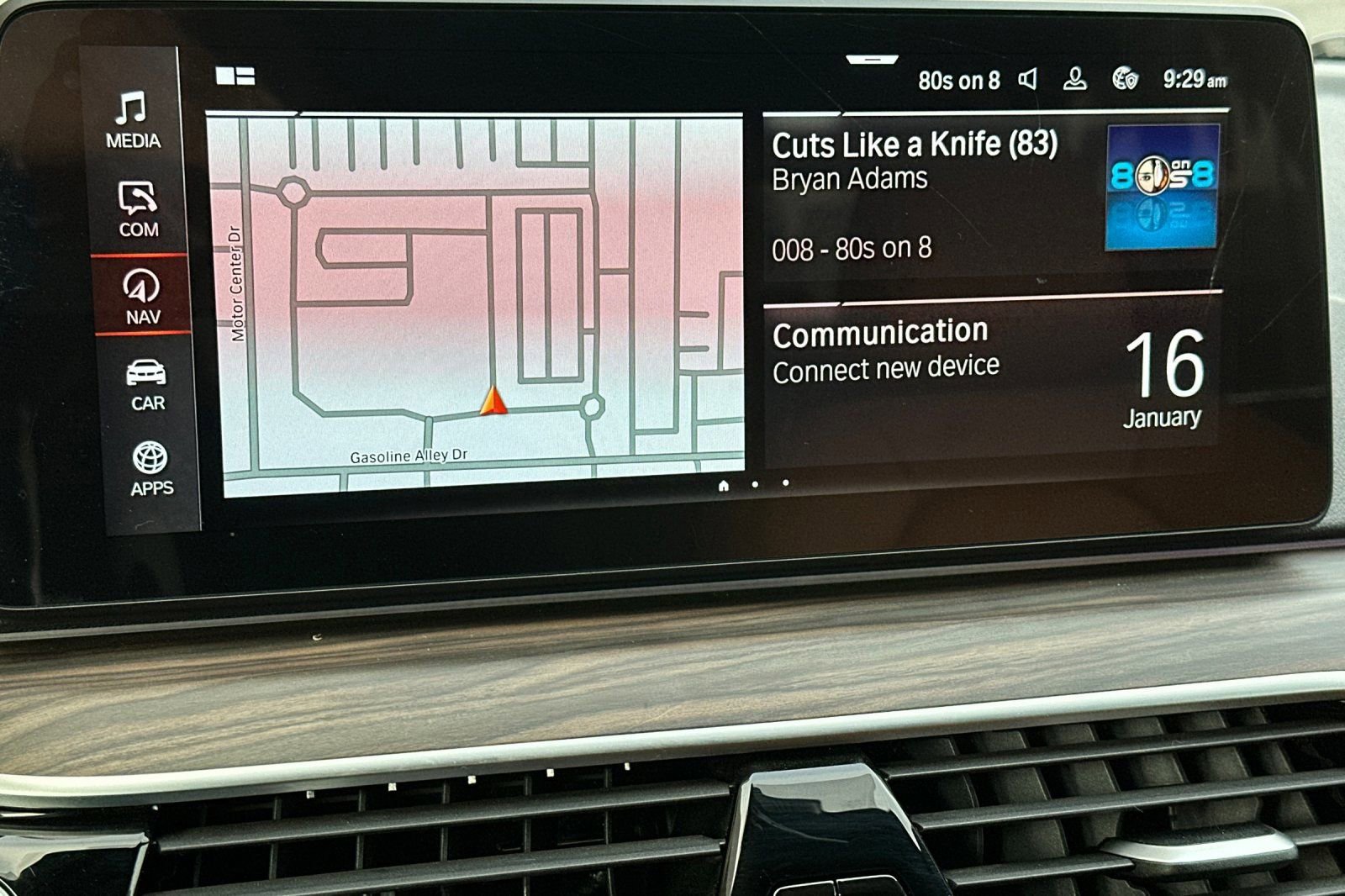 Used 2023 BMW 540i w/ M Sport Package image 18