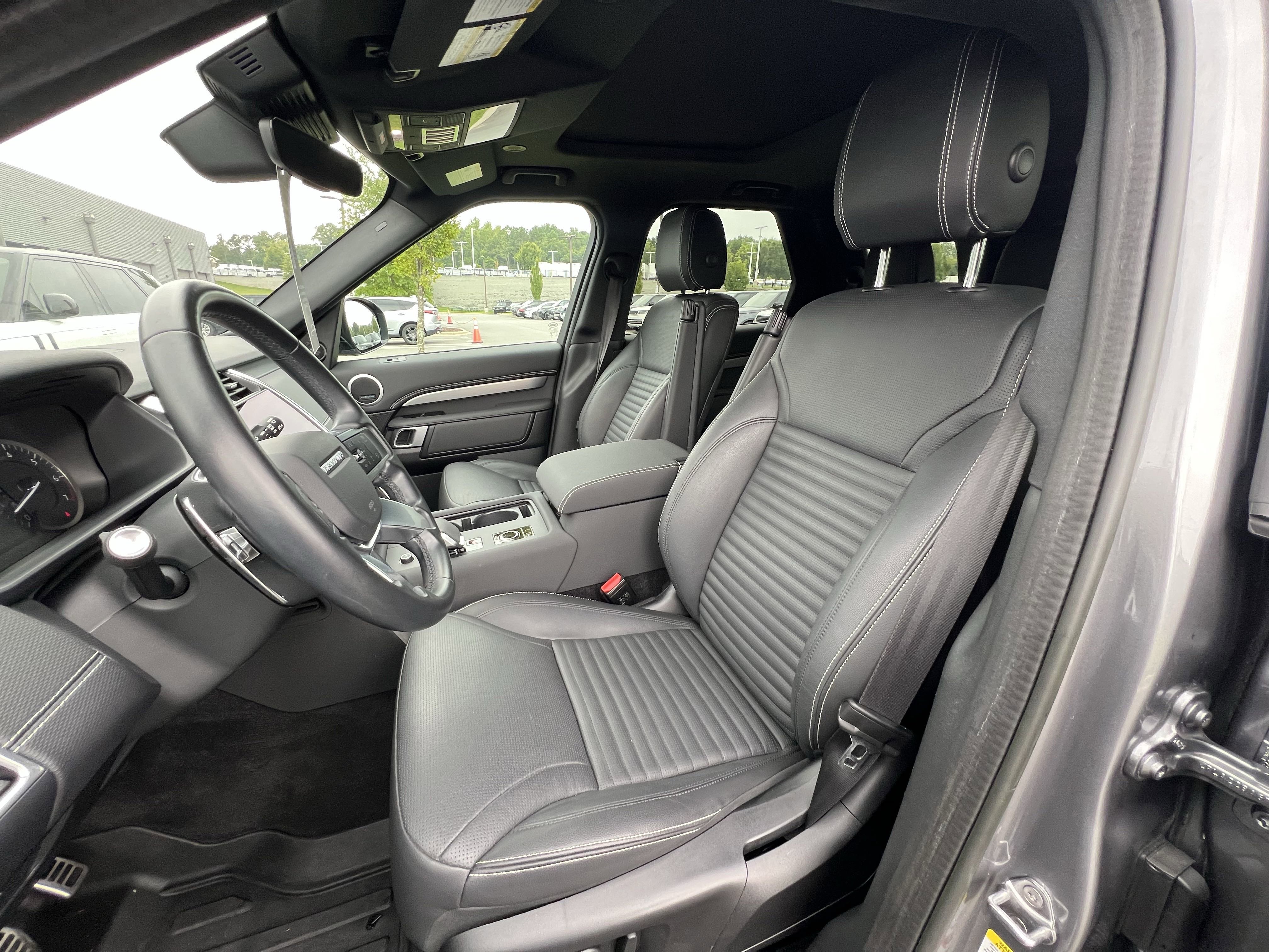 Certified 2023 Land Rover Discovery S R-Dynamic image 15