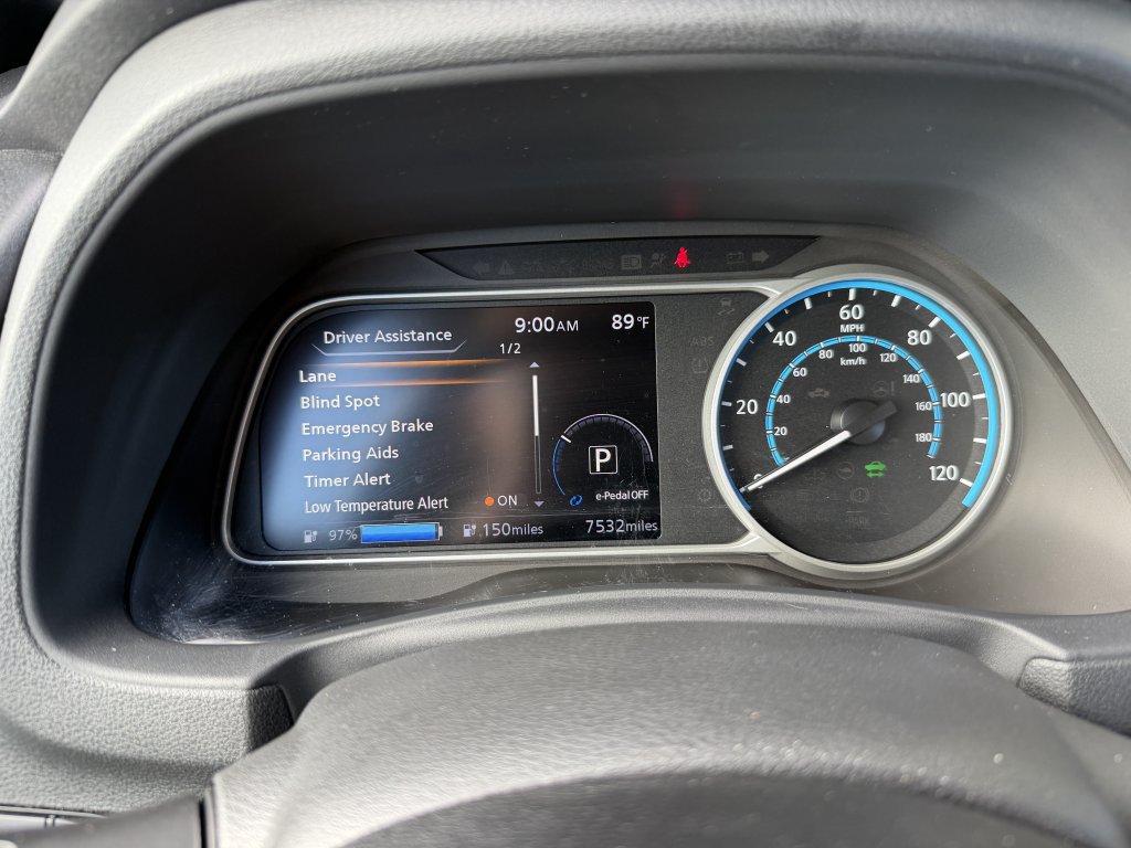 Used 2025 Nissan Leaf S FWD image 18