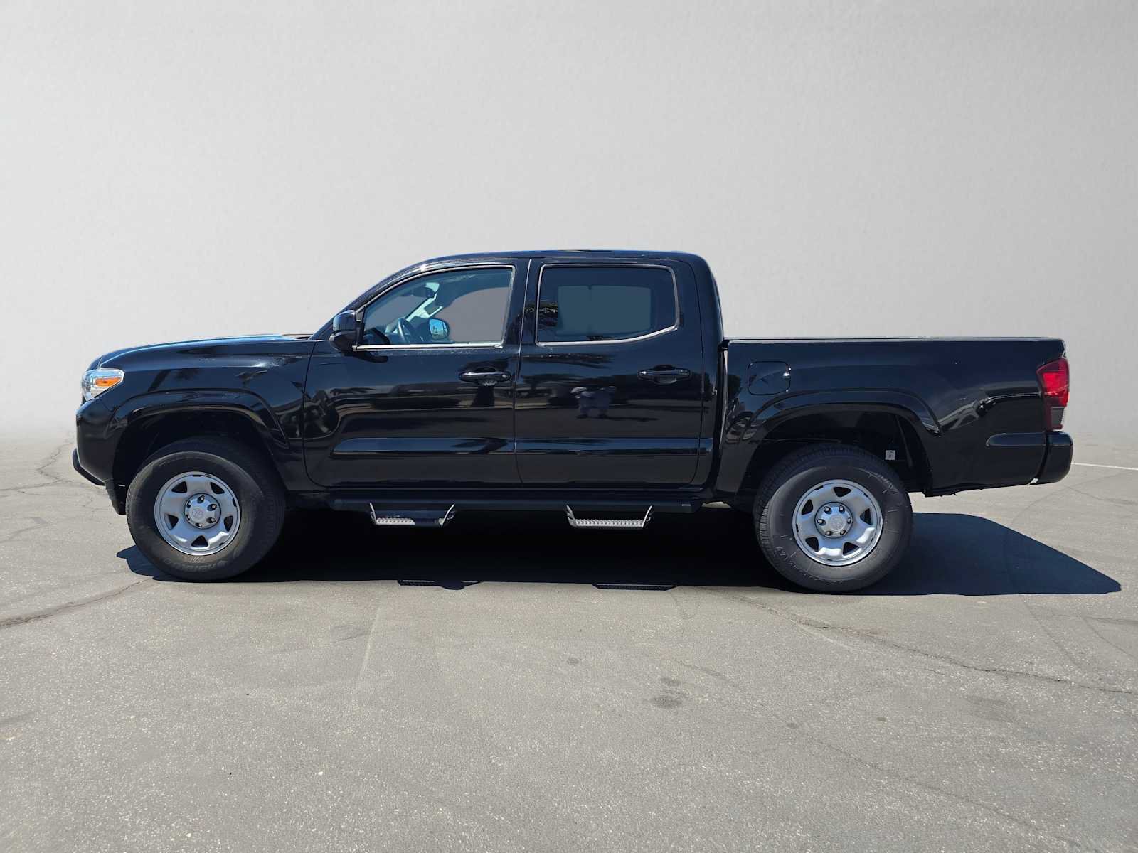 Used 2023 Toyota Tacoma SR AWD/4WD image 6