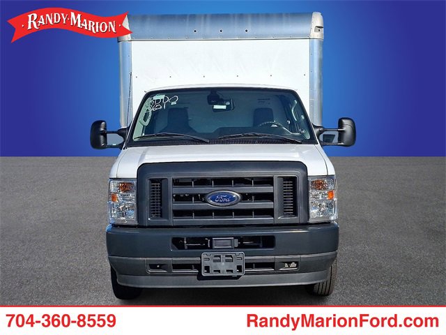 Used 2024 Ford E-450 and Econoline 450 Super Duty w/ Driver's Safety Package image 2