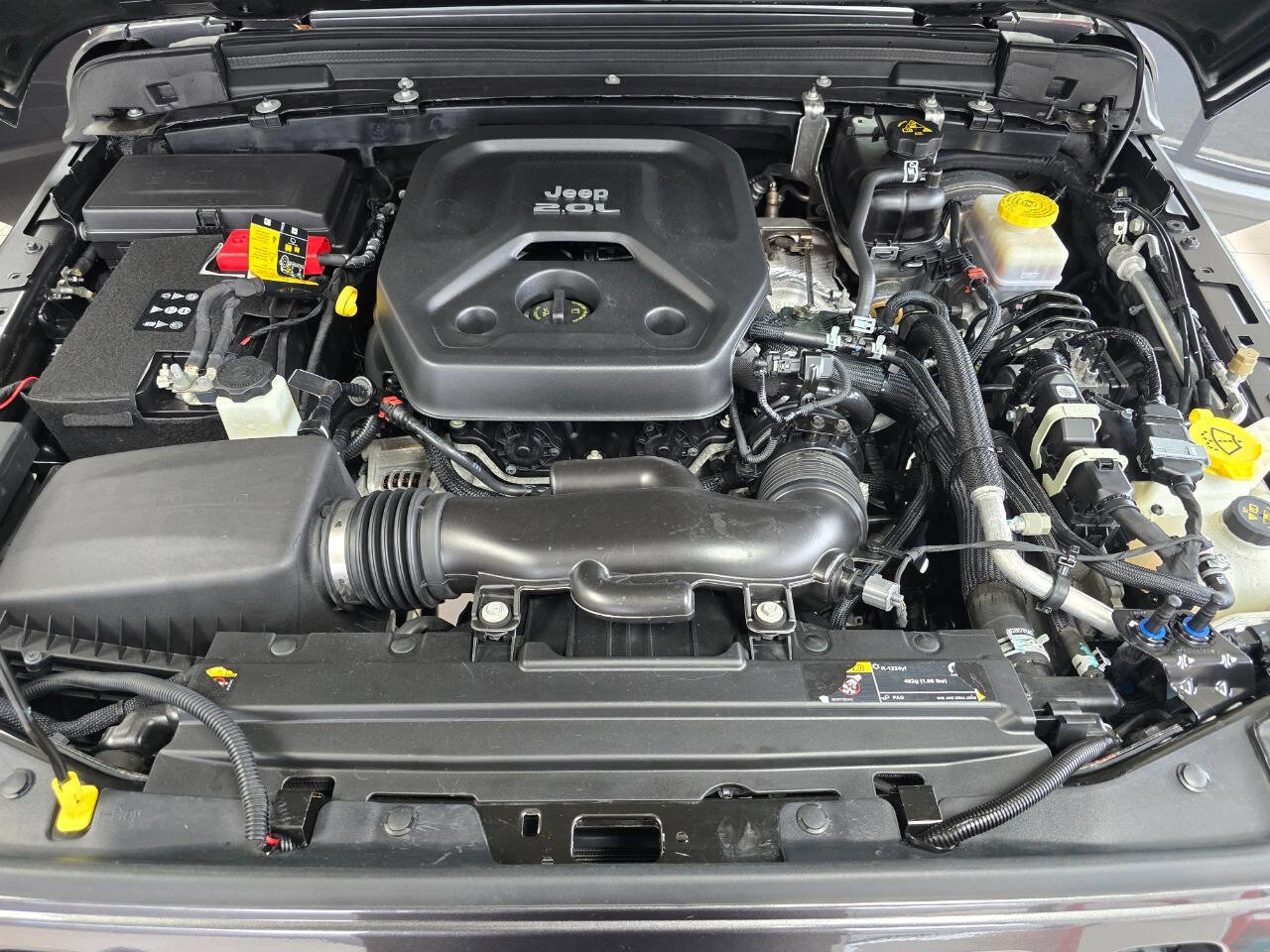 Used 2022 Jeep Wrangler Unlimited Sport image 39