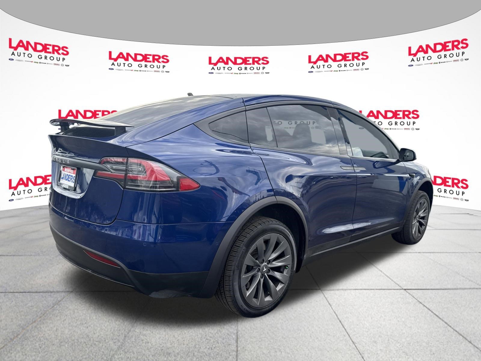 Used 2019 Tesla Model X 75D image 3