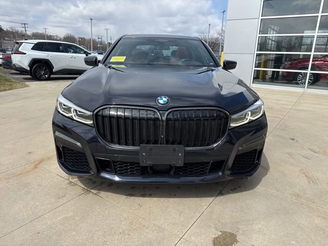 Used 2021 BMW 750i xDrive w/ M Sport Package image 2