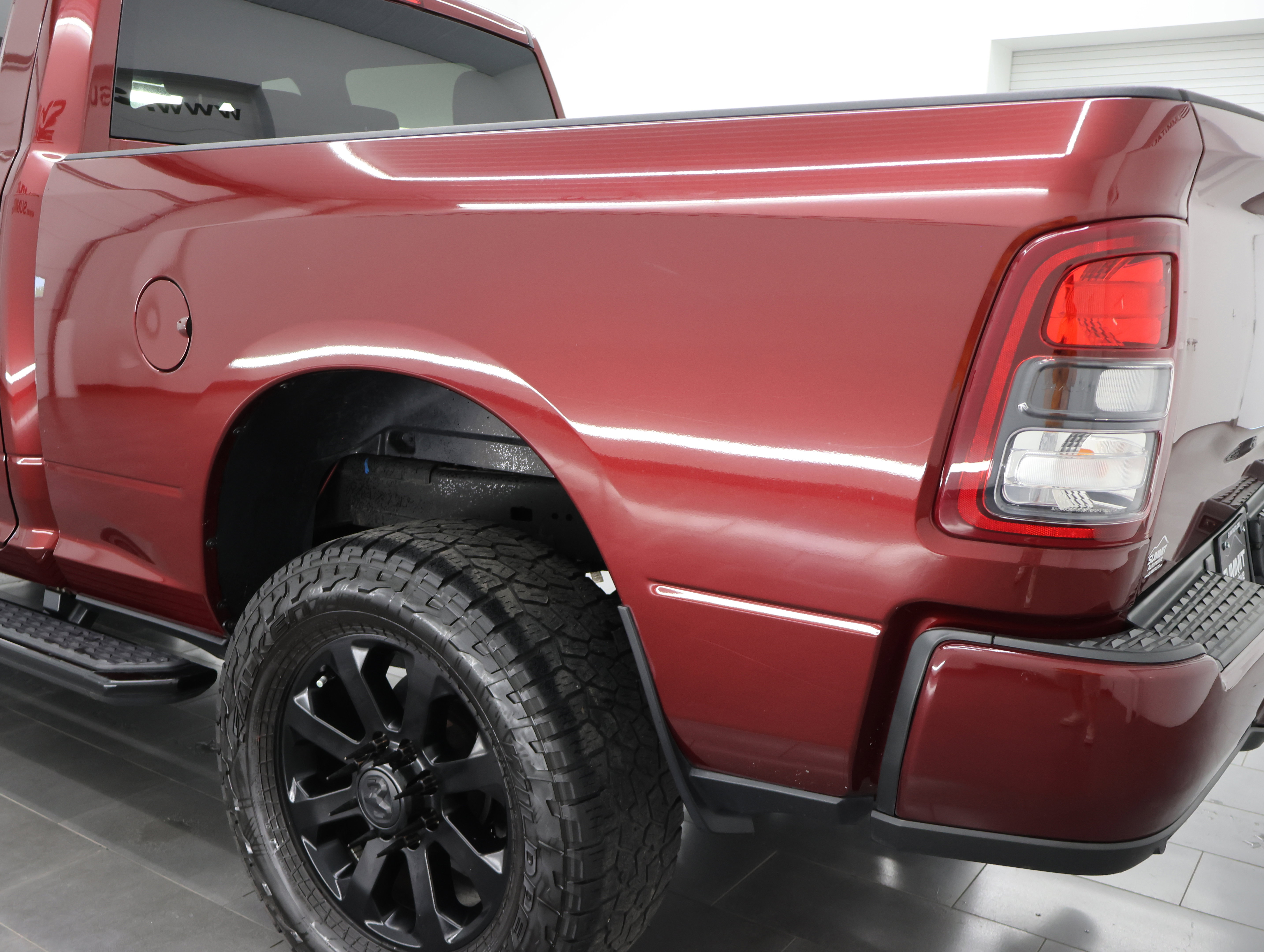 Used 2022 RAM 2500 Big Horn w/ Night Edition AWD/4WD image 30