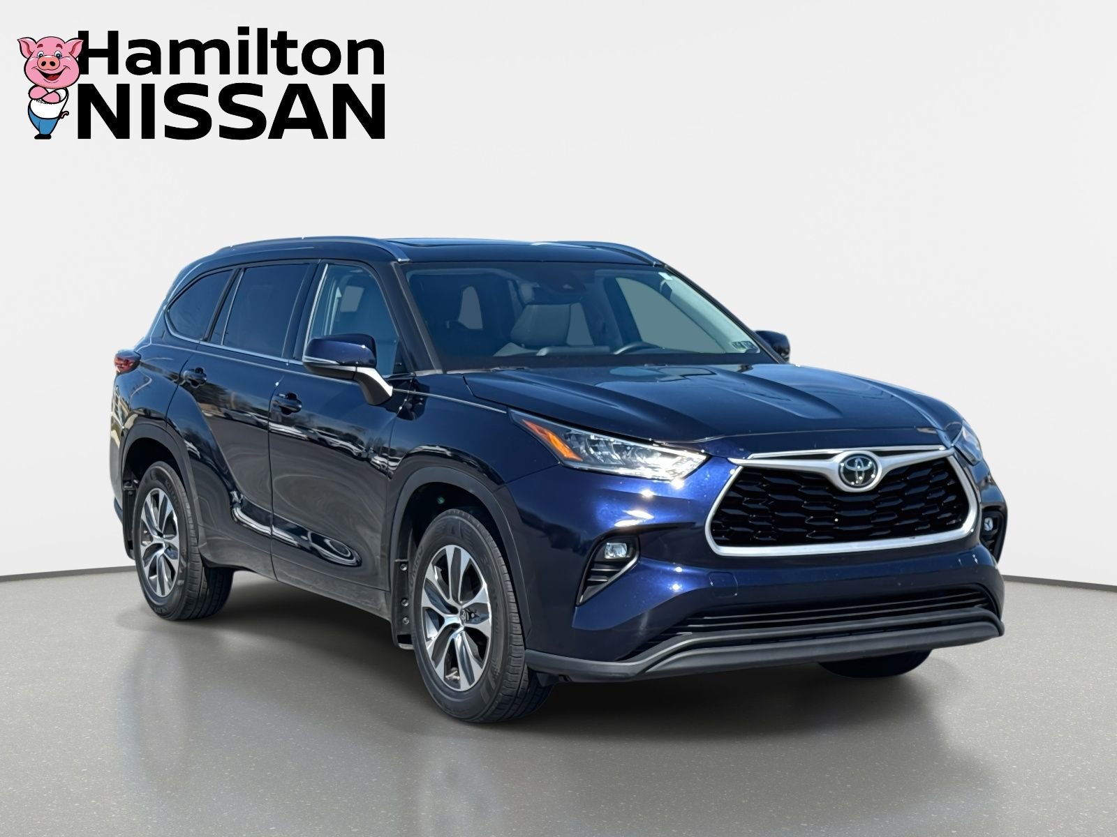 Used 2020 Toyota Highlander XLE AWD/4WD image 1