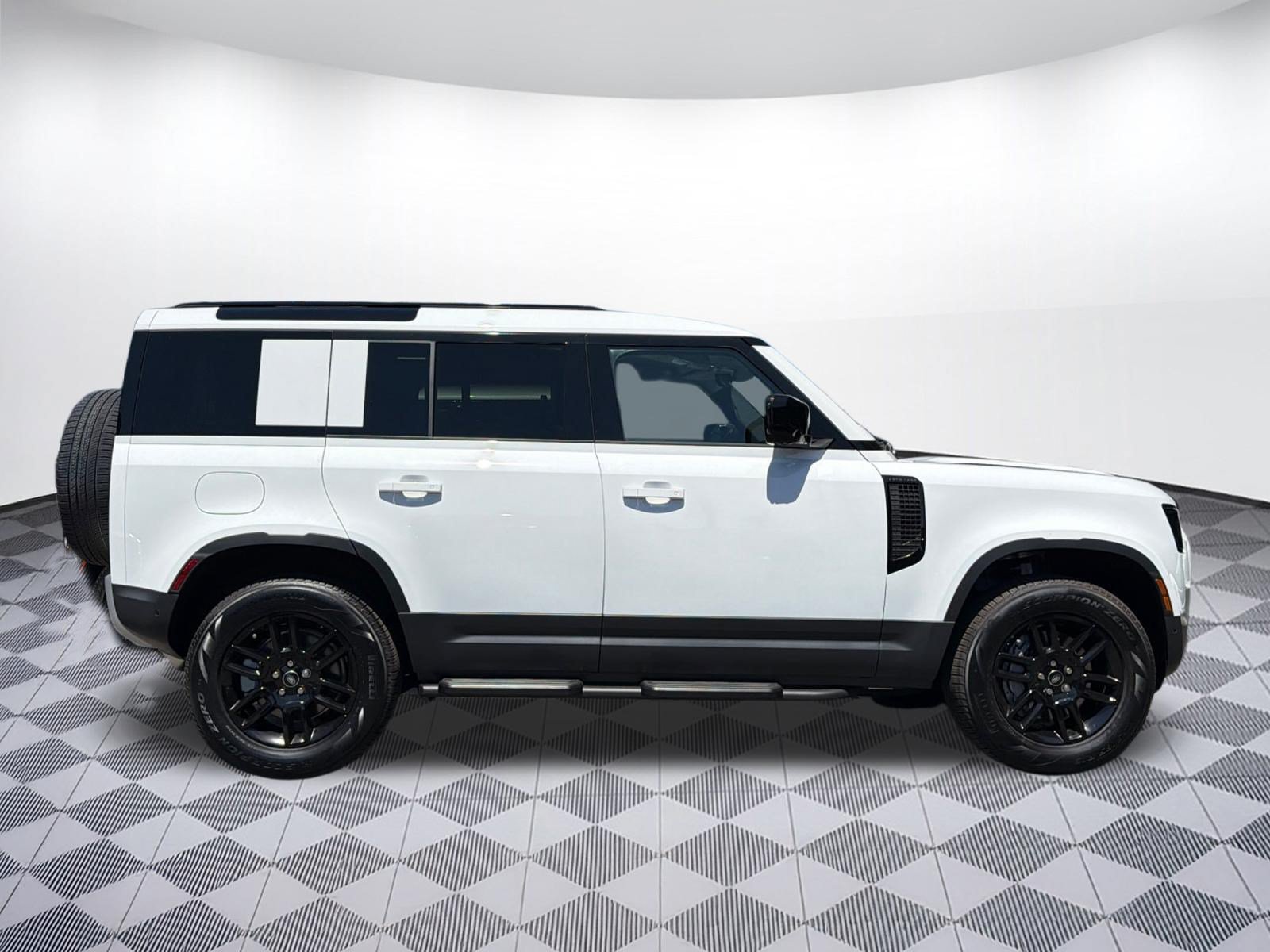 Used 2025 Land Rover Defender 110 S AWD/4WD image 8
