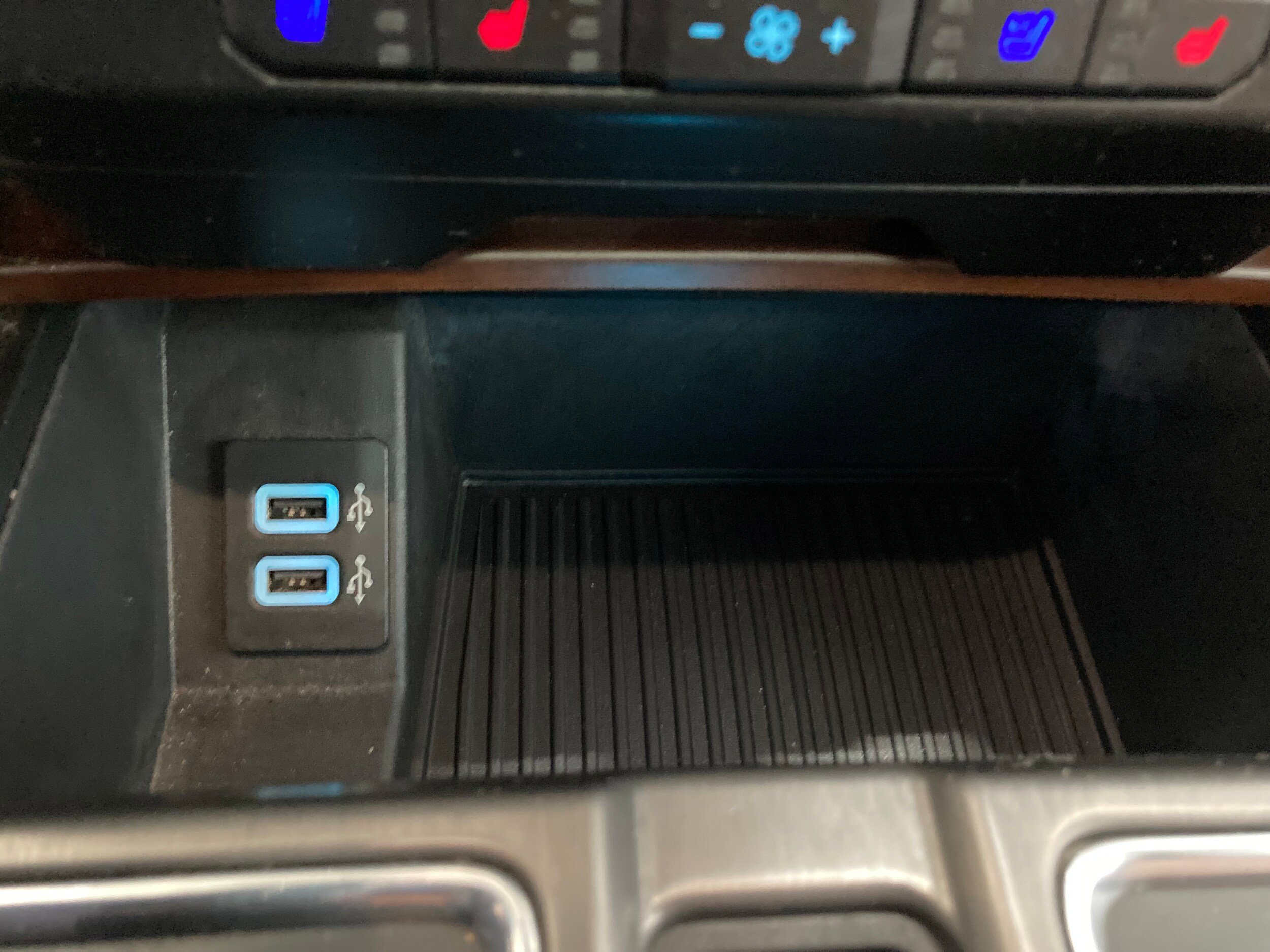 Used 2017 Ford F150 Limited w/ Trailer Tow Package image 36