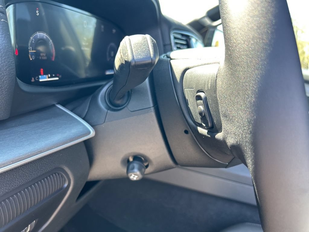 New 2026 Jeep Grand Wagoneer L Limited AWD/4WD image 39